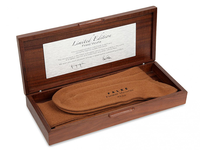 ����� �1 Finest Vicuna FALKE. ���� ���������� ����